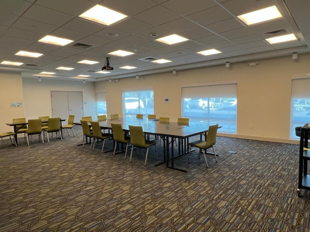 Holiday Inn Express & Suites - Ukiah By Ihg Luaran gambar