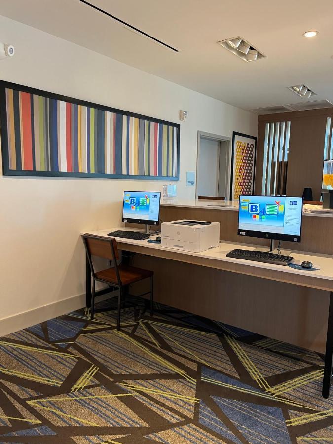 Holiday Inn Express & Suites - Ukiah By Ihg Luaran gambar