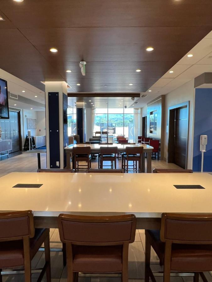 Holiday Inn Express & Suites - Ukiah By Ihg Luaran gambar