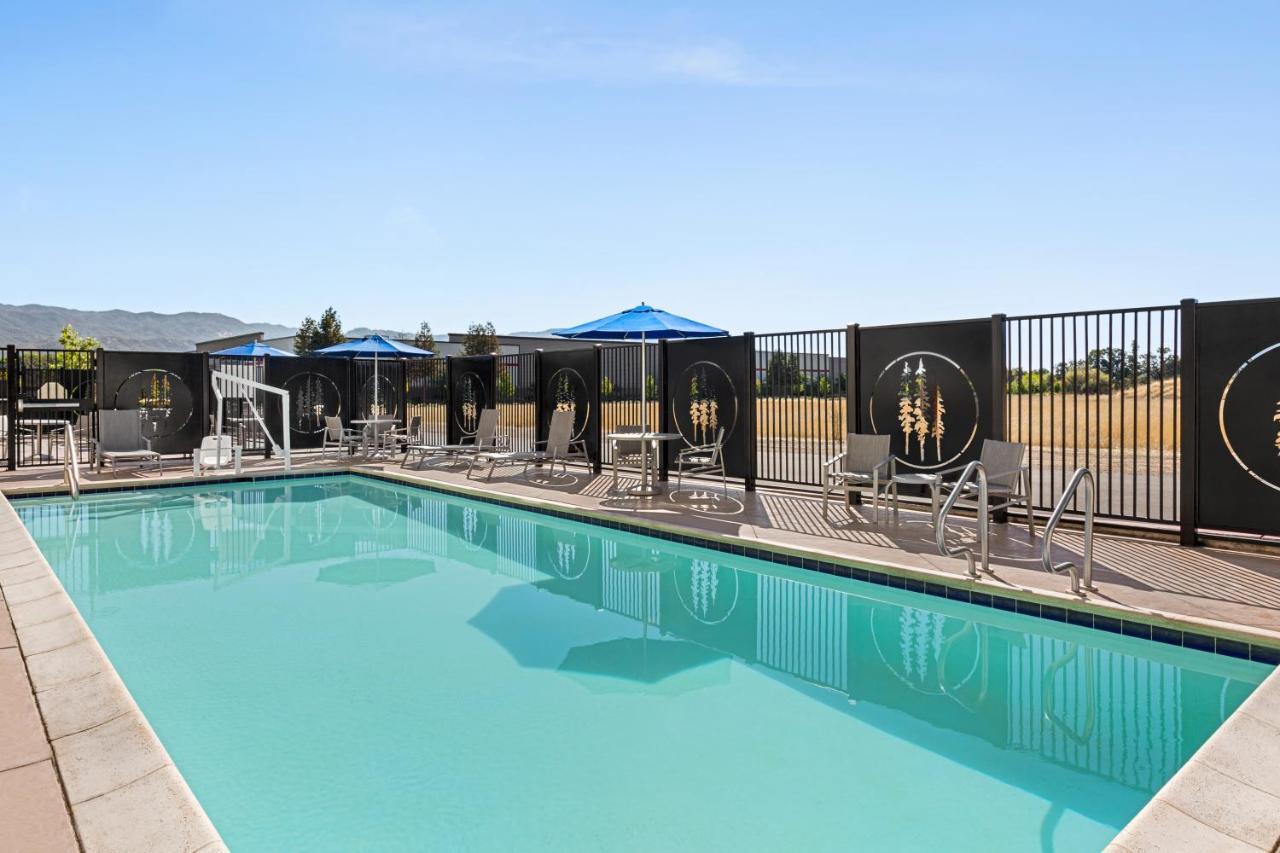 Holiday Inn Express & Suites - Ukiah By Ihg Luaran gambar